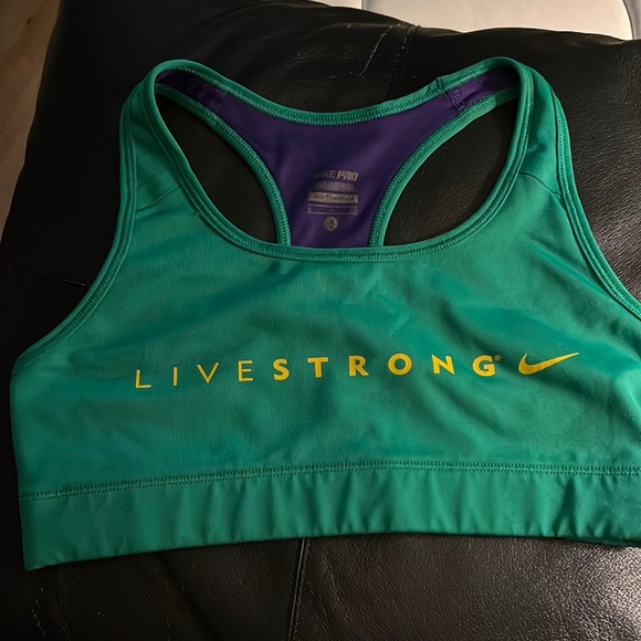 livestrong sports bra